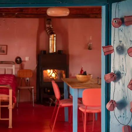 Vintage Stone-built Country In Richea Chalet *