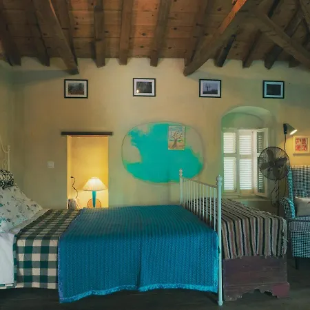 Chalet Vintage Stone-built Country In Richea *