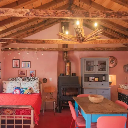 Chalet Vintage Stone-built Country In Richea *