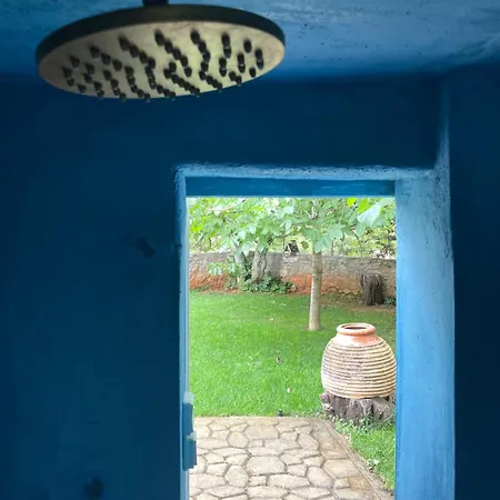 Vintage Stone-built Country In Richea 木屋 *